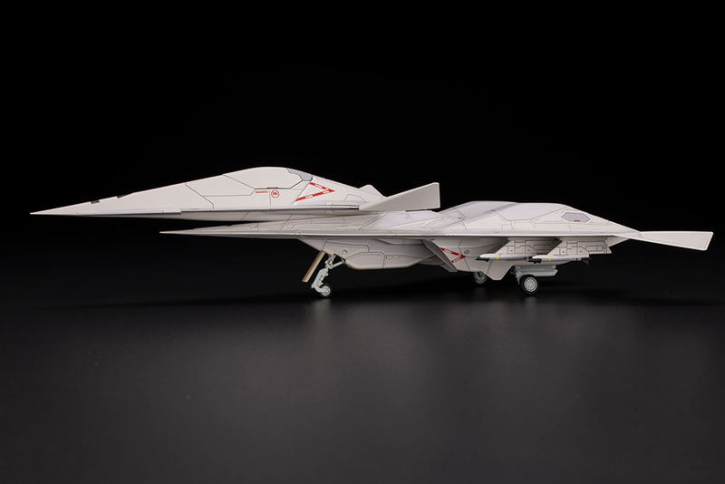 Ace Combat 7 Skies Unknown 1/144 Scale Model Kit: ADFX-10F image 4