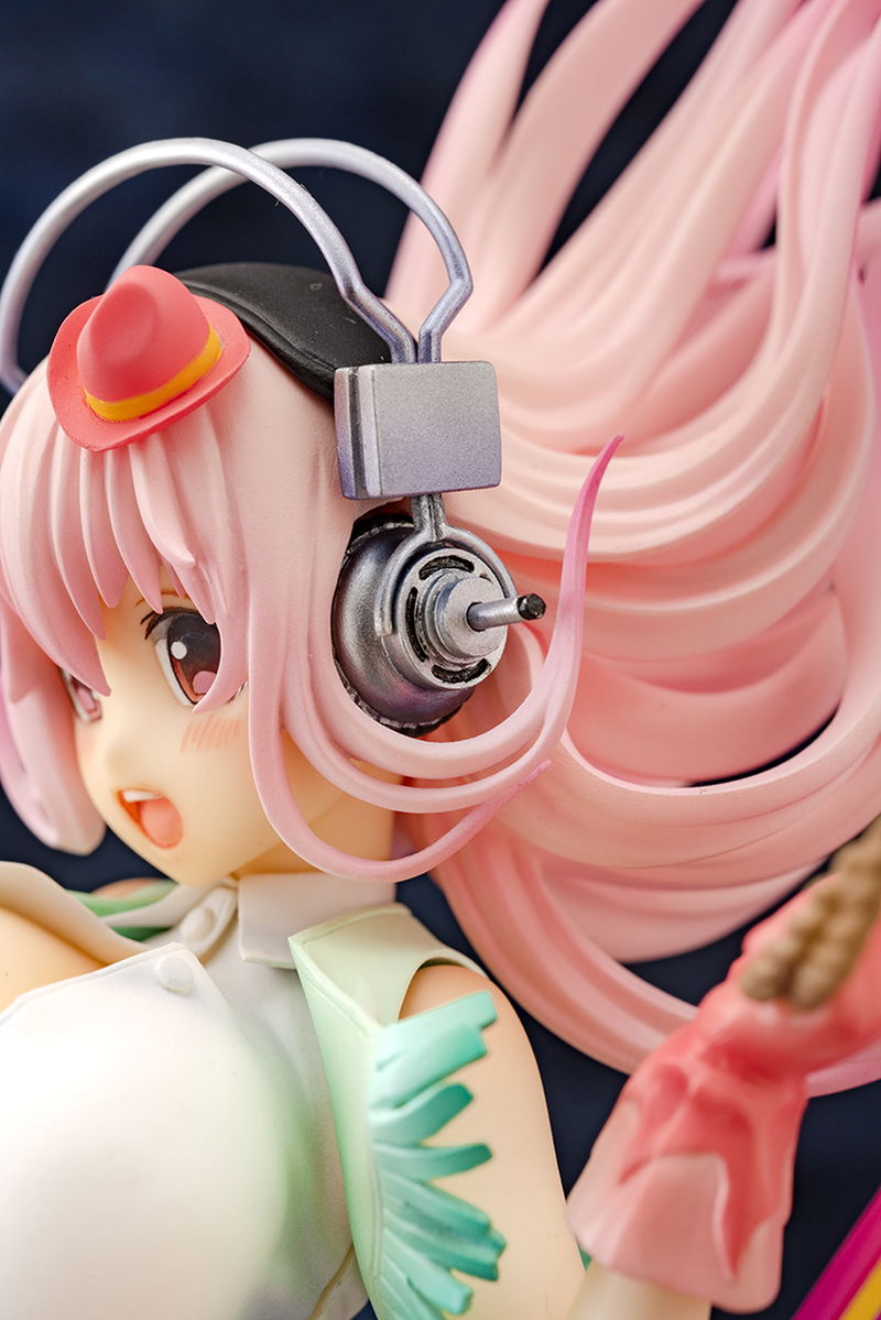 Super Sonico 1/7 Scale Pre-Painted Figure: Super Sonico Love Bomber! image 13
