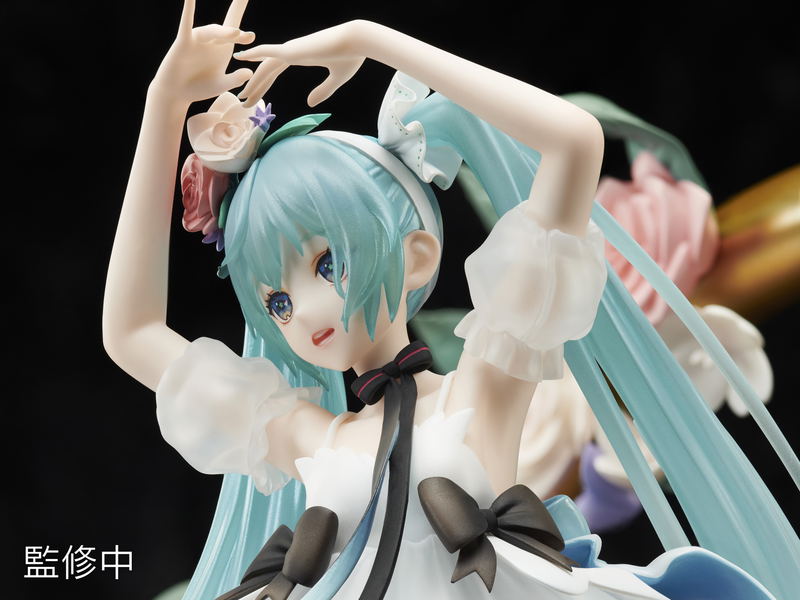 Vocaloid 1/7 Scale Pre-Painted Figure: Hatsune Miku Miku With You 2019 Ver. image 6