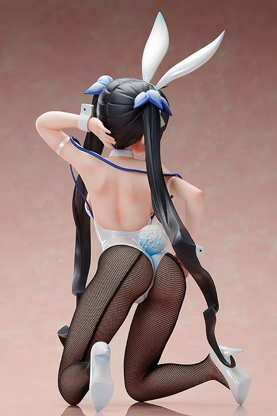 Is It Wrong to Try to Pick Up Girls in a Dungeon? II 1/4 Scale Pre-Painted Figure: Hestia Bunny Ver. image 5