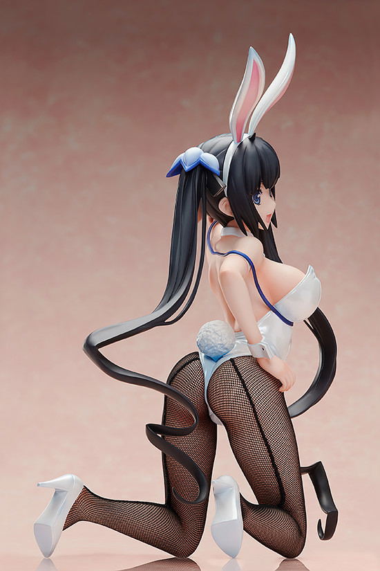Is It Wrong to Try to Pick Up Girls in a Dungeon? II 1/4 Scale Pre-Painted Figure: Hestia Bunny Ver. image 6