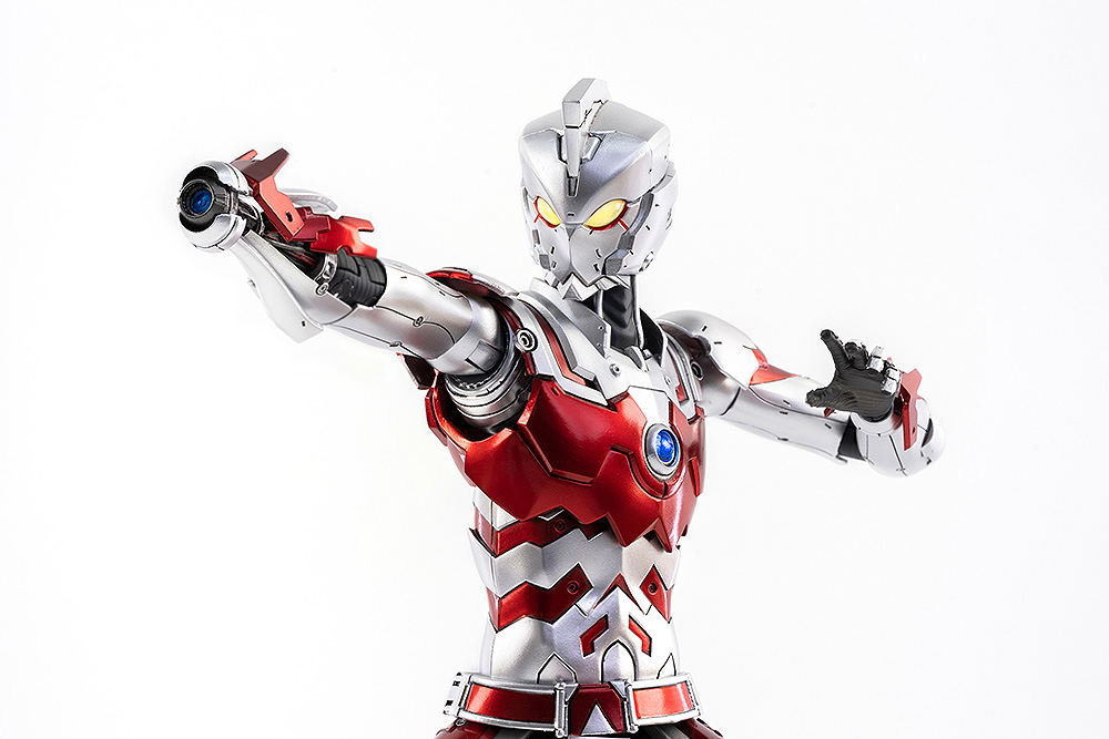 Ultraman 1/6 Scale Action Figure: Ace Suit (Anime Ver.)