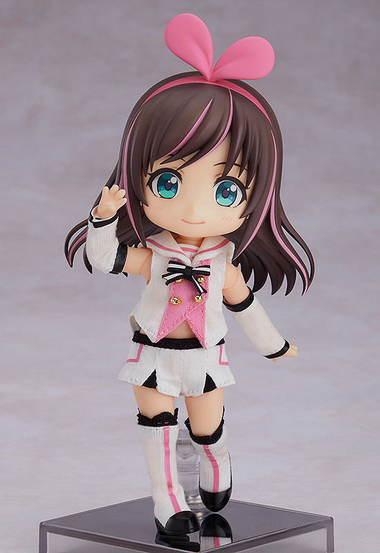 Nendoroid Doll Kizuna AI image 2