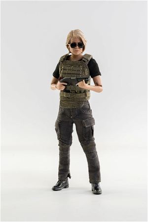 Terminator Dark Fate 1/12 Scale Action Figure: Sarah Connor