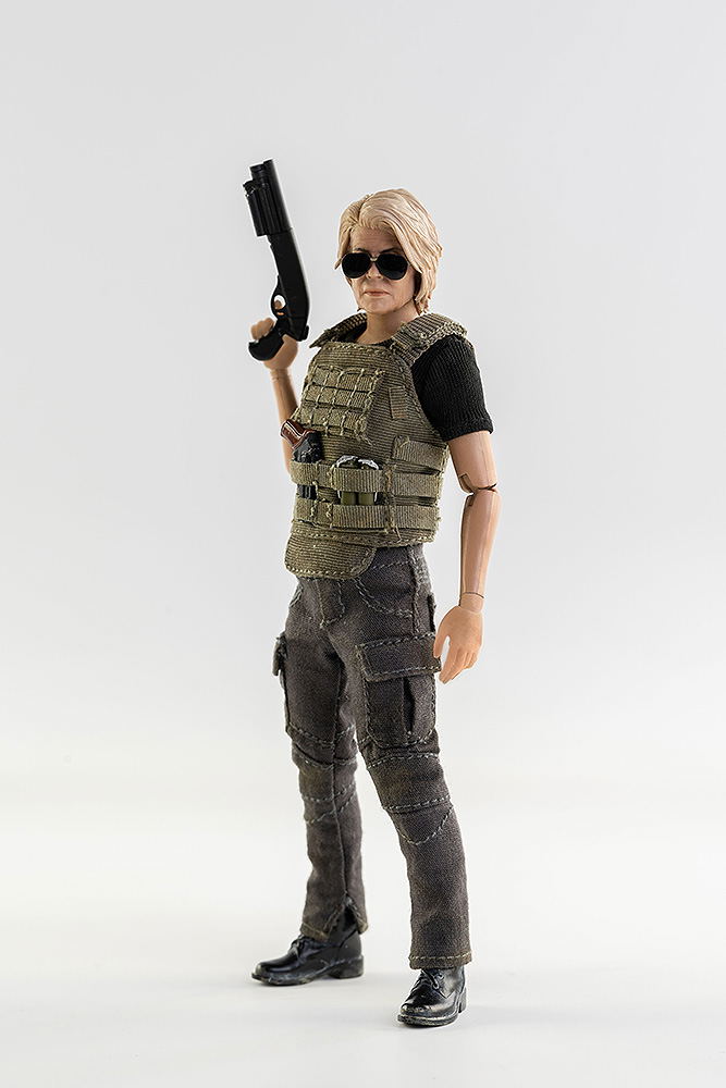 Terminator Dark Fate 1/12 Scale Action Figure: Sarah Connor image 5