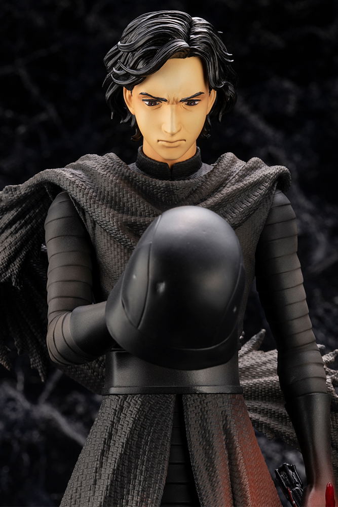 ARTFX Artist Series Star Wars The Force Awakens 1/7 Scale Pre-Painted Figure: Kylo Ren -Cloaked in Shadows- image 11