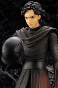 ARTFX Artist Series Star Wars The Force Awakens 1/7 Scale Pre-Painted Figure: Kylo Ren -Cloaked in Shadows- thumbnail 12