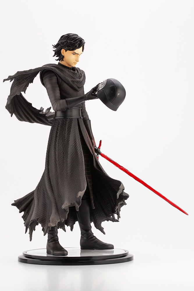 ARTFX Artist Series Star Wars The Force Awakens 1/7 Scale Pre-Painted Figure: Kylo Ren -Cloaked in Shadows- image 7