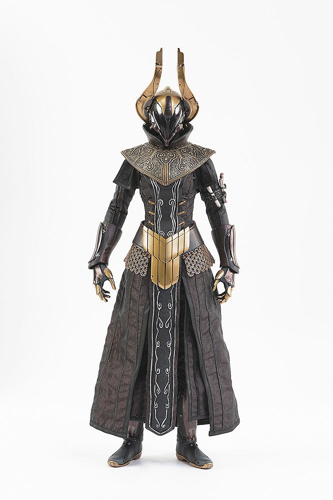 Destiny 2 1/6 Scale Collectible Figure: Warlock Philomath Golden Trace Shader image 3