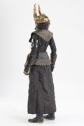 Destiny 2 1/6 Scale Collectible Figure: Warlock Philomath Golden Trace Shader thumbnail 6