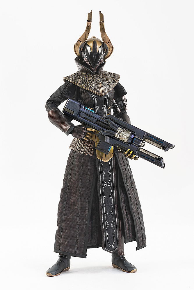Destiny 2 1/6 Scale Collectible Figure: Warlock Philomath Golden Trace Shader image 7