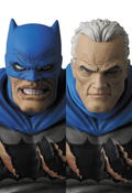 MAFEX Batman The Dark Knight Returns: Batman (TDKR - The Dark Knight Triumphant) thumbnail 3