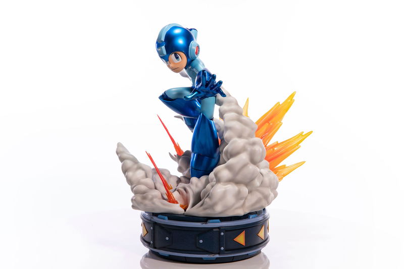 Mega Man 11 1/4 Scale Statue: Mega Man image 1