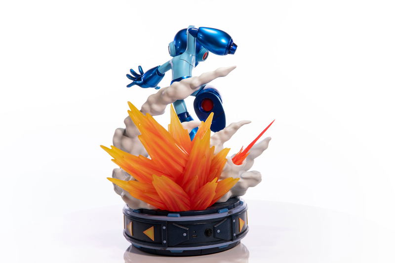 Mega Man 11 1/4 Scale Statue: Mega Man image 6