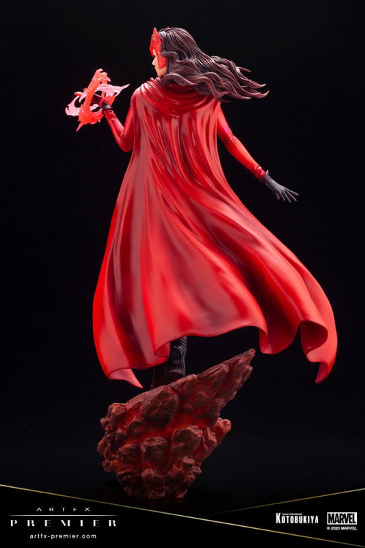 Artfx Premier Marvel Universe Avengers 1/10 Scale Pre-Painted Figure: Scarlet Witch image 5
