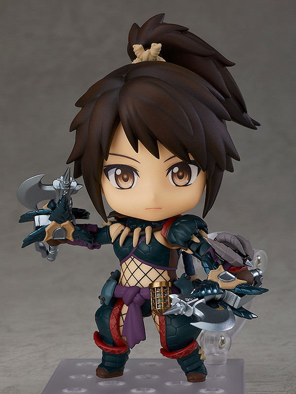 Nendoroid No. 1284-DX Monster Hunter World Iceborne: Hunter Female Nargacuga Alpha Armor Ver. DX image 2