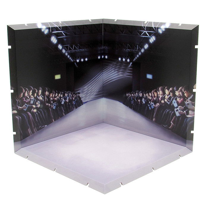Dioramansion 150 Runway image 2