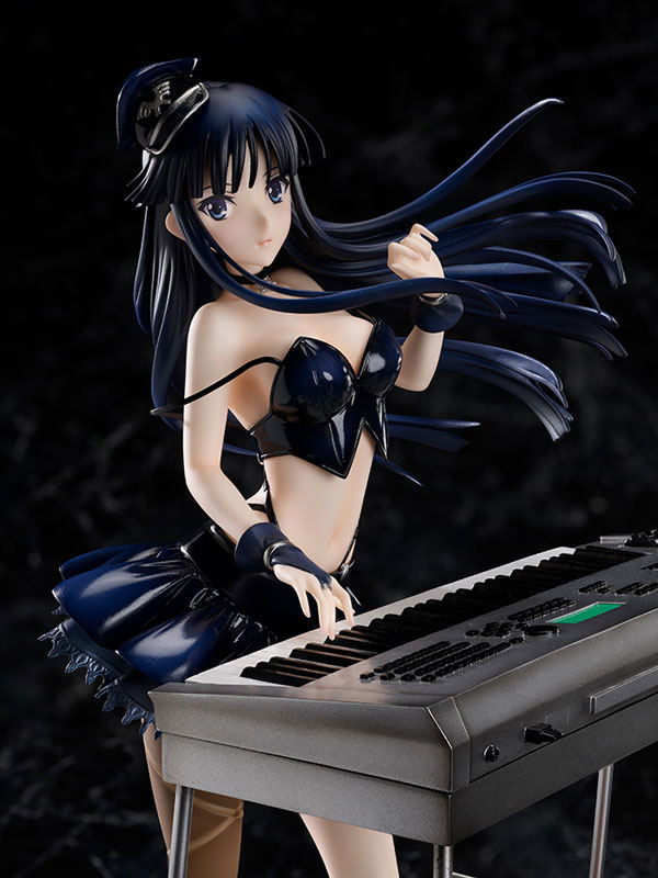 White Album 2 1/7 Scale Pre-Painted Figure: Kazusa Touma Live Ver. image 3
