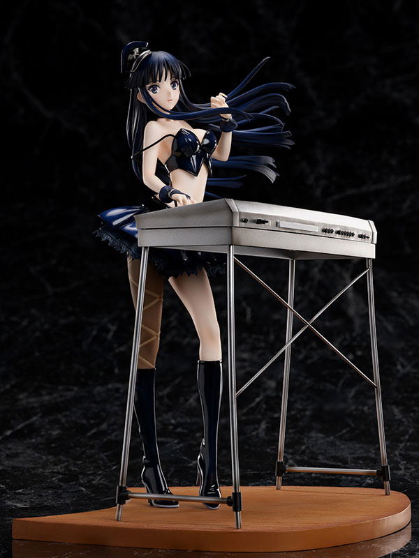 White Album 2 1/7 Scale Pre-Painted Figure: Kazusa Touma Live Ver. image 5