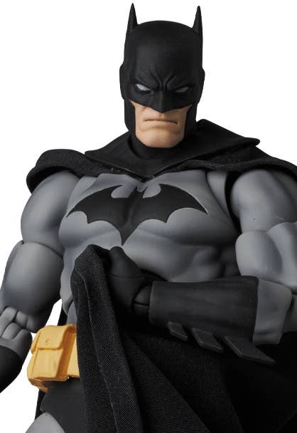 Mafex Batman Hush: Batman Hush Black Ver. image 2