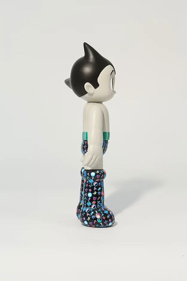 Osamu Tezuka Figure Series Astro Boy: Astro Boy Standing with Pattern Gray Ver. image 2