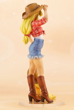 My Little Pony Bishoujo 1/7 Scale Pre-Painted Figure: Applejack