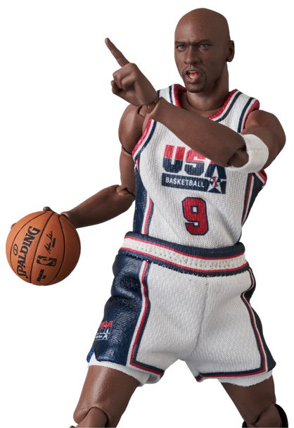 MAFEX Michael Jordan (1992 Team USA) image 2