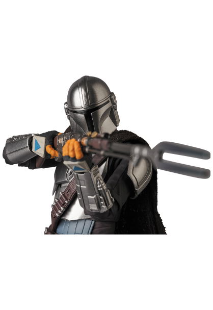 MAFEX Star Wars: The Mandalorian image 2