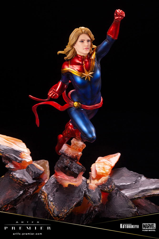 ARTFX Premier Marvel Universe 1/10 Scale Pre-Painted Figure: Captain Marvel image 3