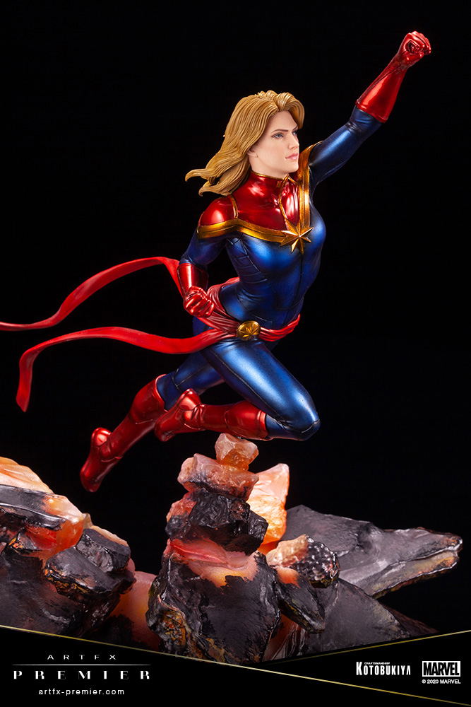 ARTFX Premier Marvel Universe 1/10 Scale Pre-Painted Figure: Captain Marvel image 4