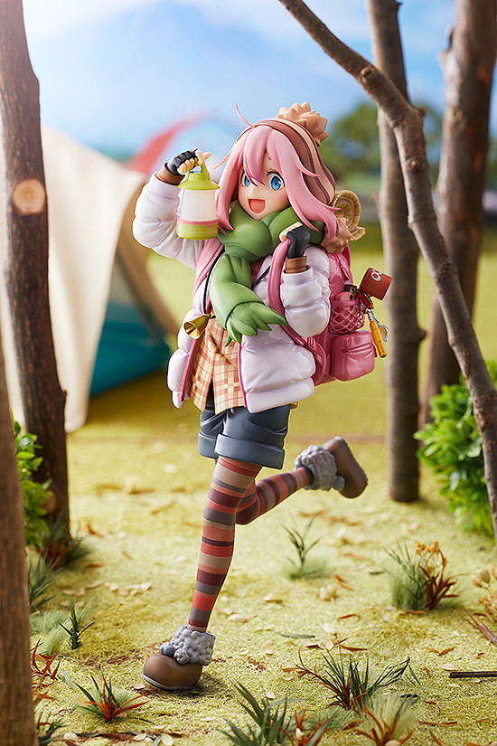 Laid-Back Camp 1/7 Scale Pre-Painted Figure: Nadeshiko Kagamihara (Damaged Packaging) image 13