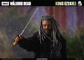 The Walking Dead 1/6 Scale Pre-Painted Action Figure: King Ezekiel thumbnail 11
