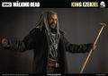 The Walking Dead 1/6 Scale Pre-Painted Action Figure: King Ezekiel thumbnail 4