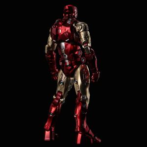 Fighting Armor Iron Man Action Figure: Iron Man