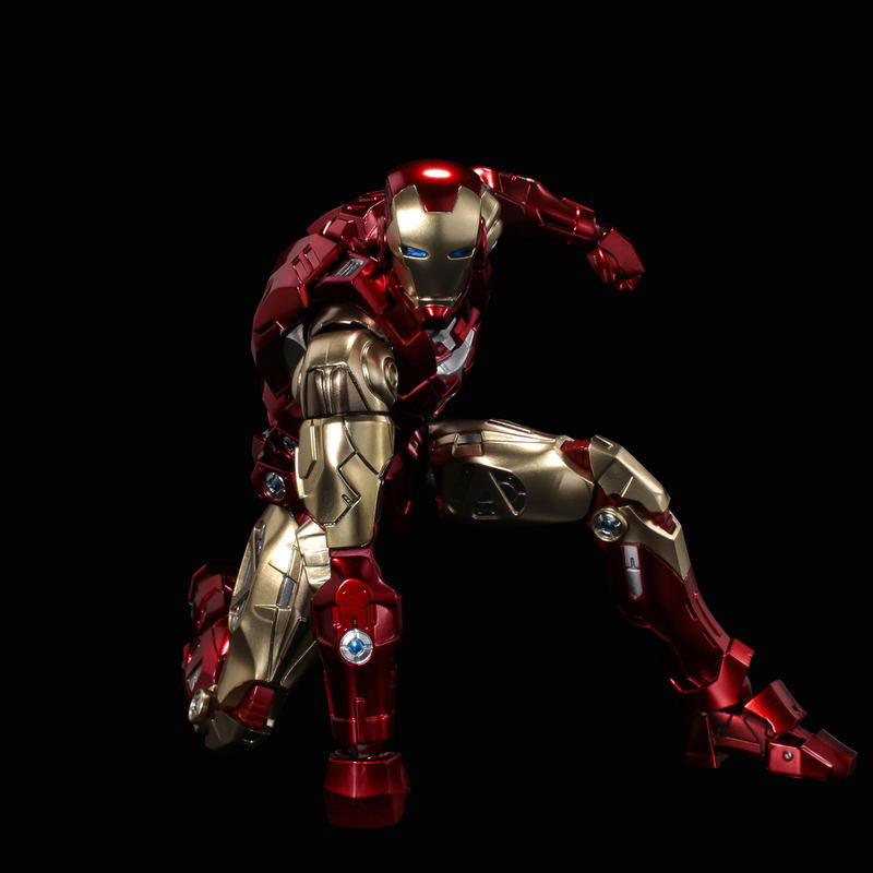 Fighting Armor Iron Man Action Figure: Iron Man image 6