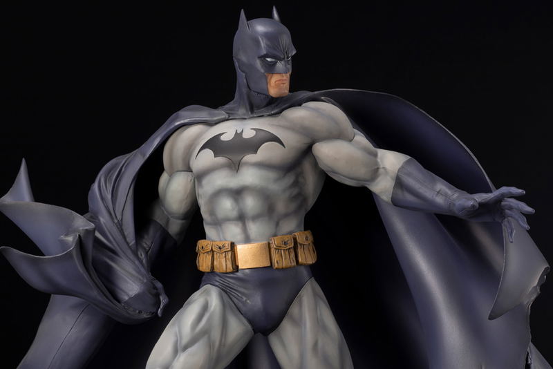 ARTFX+ DC Universe 1/10 Scale Pre-Painted Figure: Batman Hush Renewal Package image 11