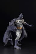ARTFX+ DC Universe 1/10 Scale Pre-Painted Figure: Batman Hush Renewal Package thumbnail 4
