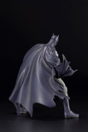 ARTFX+ DC Universe 1/10 Scale Pre-Painted Figure: Batman Hush Renewal Package