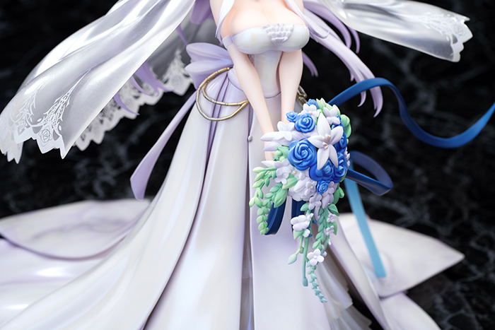 Azur Lane 1/7 Scale Pre-Painted Figure: Belfast Oath of Claddagh Ring Ver. image 7