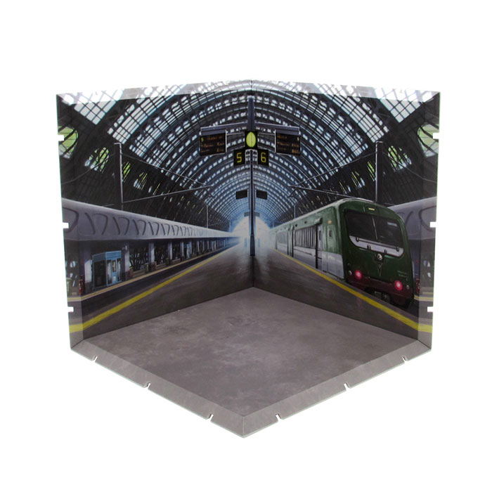 Dioramansion 150: Station Platform image 1