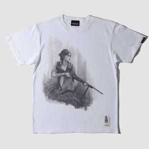 The Last Of Us Part II Torch Torch T-shirt Collection: Ellie With Rifle White (XXL Size)_