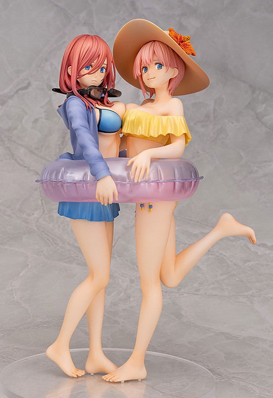 The Quintessential Quintuplets 1/7 Scale Pre-Painted Figure: Ichika Nakano & Miku Nakano image 2