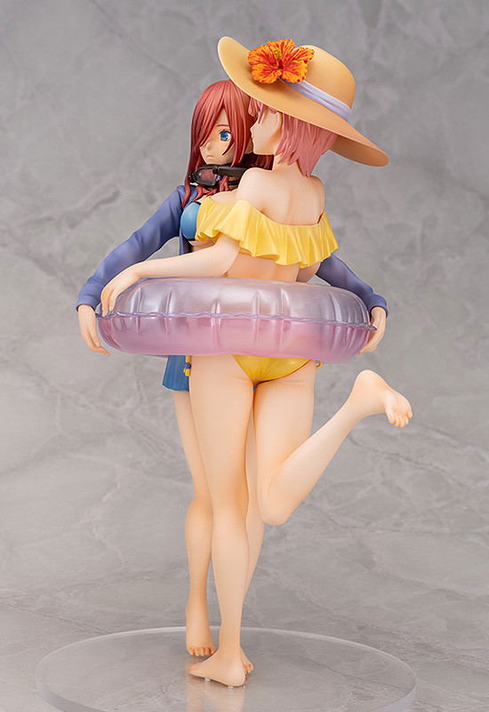 The Quintessential Quintuplets 1/7 Scale Pre-Painted Figure: Ichika Nakano & Miku Nakano image 3