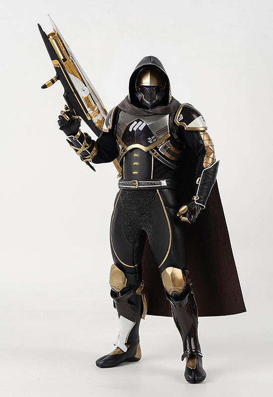 Destiny 2 1/6 Scale Action Figure: Hunter Sovereign Golden Trace Shader image 3