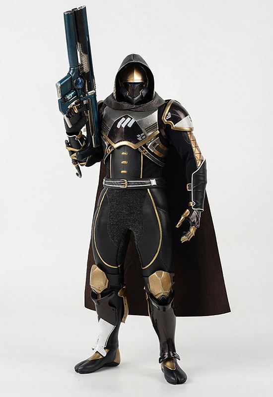 Destiny 2 1/6 Scale Action Figure: Hunter Sovereign Golden Trace Shader image 5