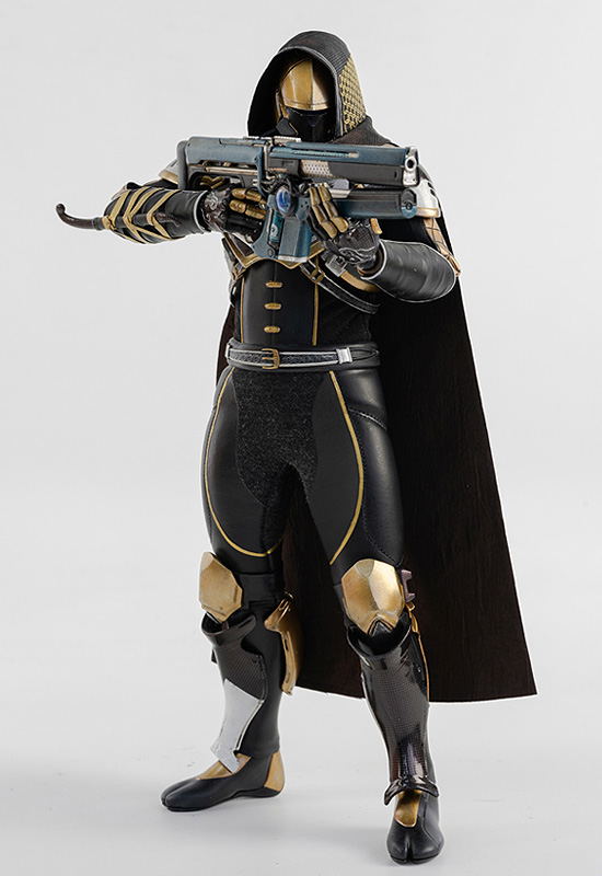 Destiny 2 1/6 Scale Action Figure: Hunter Sovereign Golden Trace Shader image 8