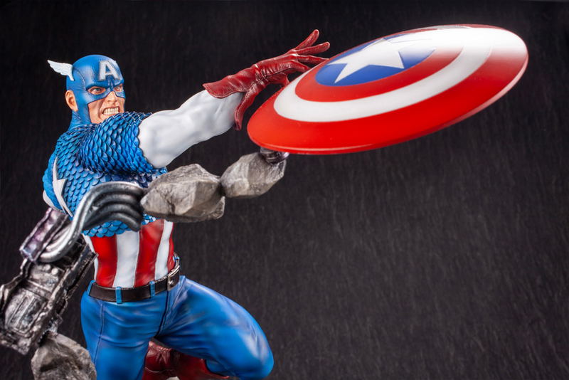 Marvel Universe Avengers 1/6 Scale Fine Art Statue: Captain America image 17