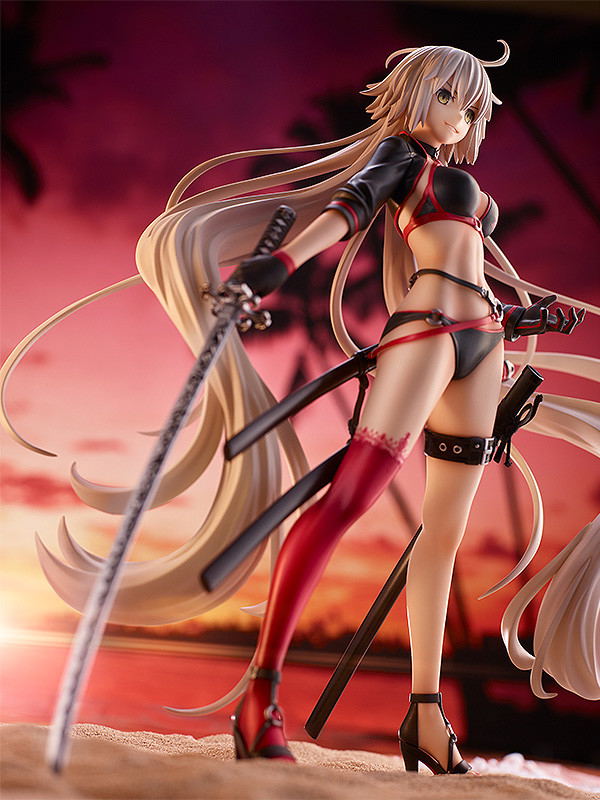 Fate/Grand Order 1/7 Scale Pre-Painted Figure: Berserker/Jeanne d'Arc (Alter) [GSC Online Shop Exclusive Ver.] image 3