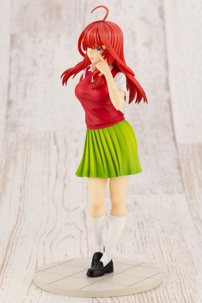 The Quintessential Quintuplets 1/8 Scale Pre-Painted Figure: Itsuki Nakano image 7