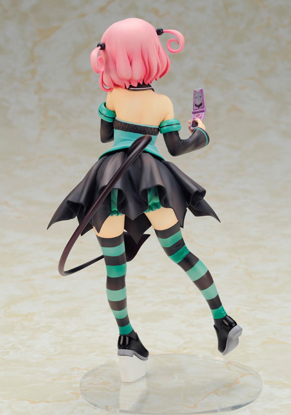 momo to love ru figure